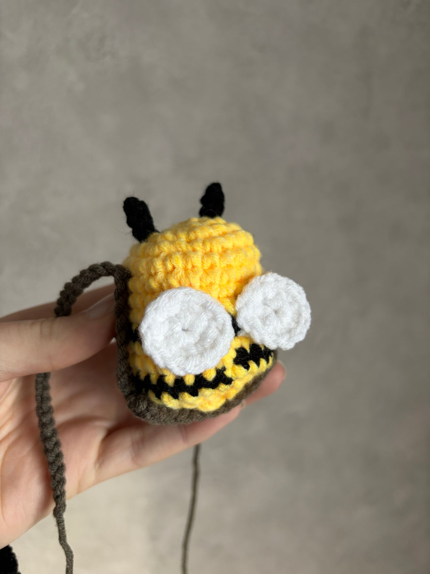 Bobby d'été sur sa balançoire