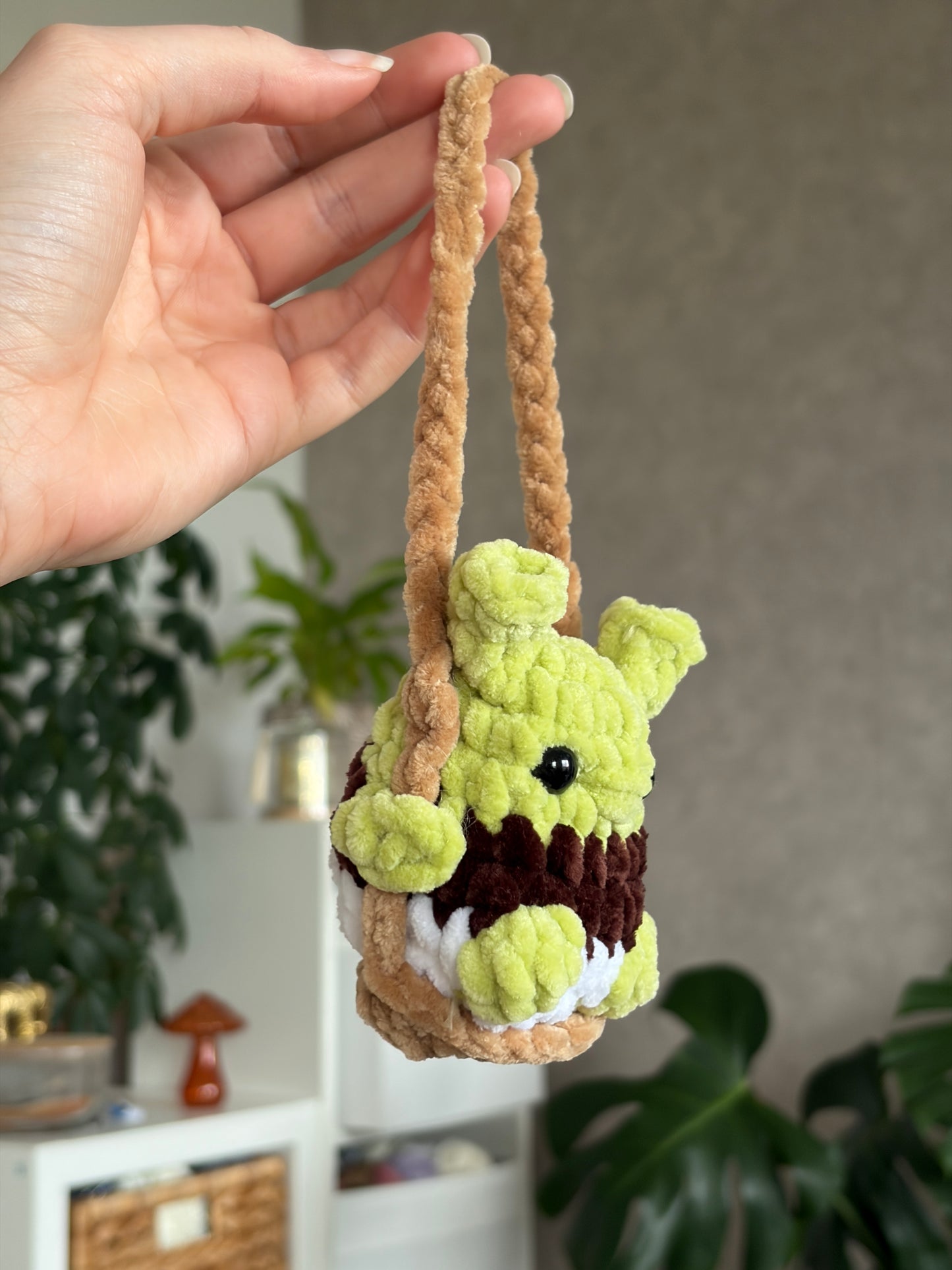 Shrek sur sa balançoire